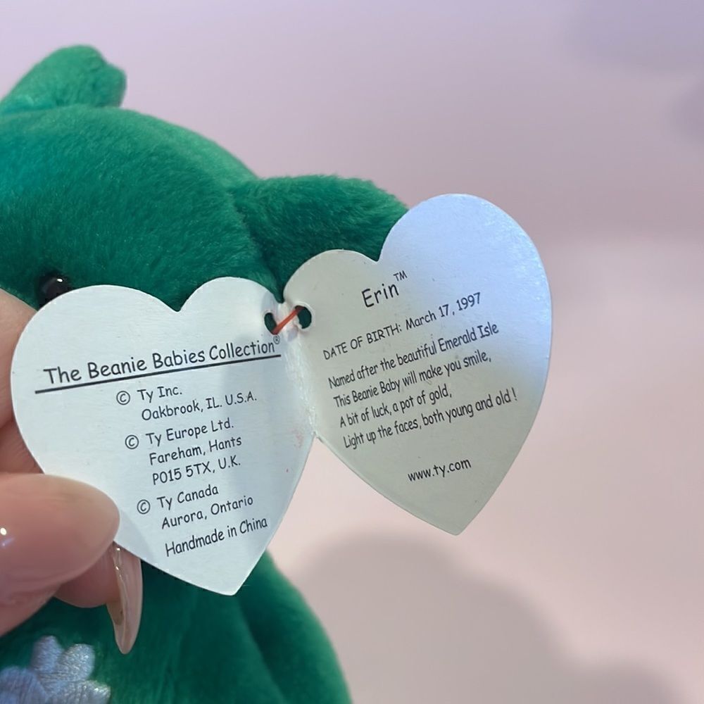 Erin the Shamrock Bear 1997 Mint Condition Ty Beanie Baby with all tags attached - Picture 10 of 10
